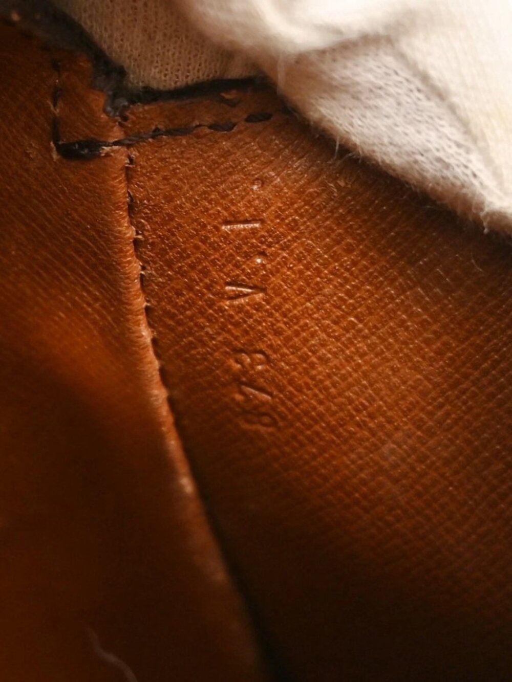 LOUIS VUITTON SAINT CLOUD GM SHOULDER BAG MONOGRAM M51242 873VI YQ06196 - Picture 13 of 16